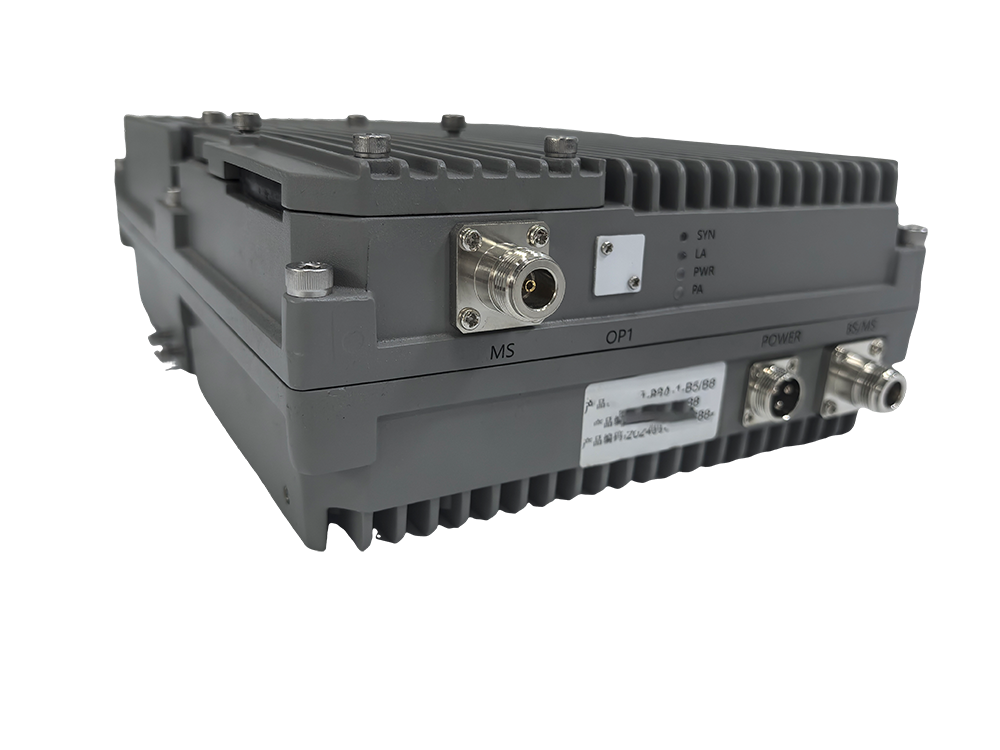  华容三频手机信号接收器2000㎡